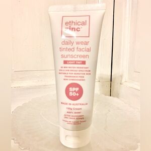Ethical Zinc SPF50+ Tinted Sunscreen - Light Tint